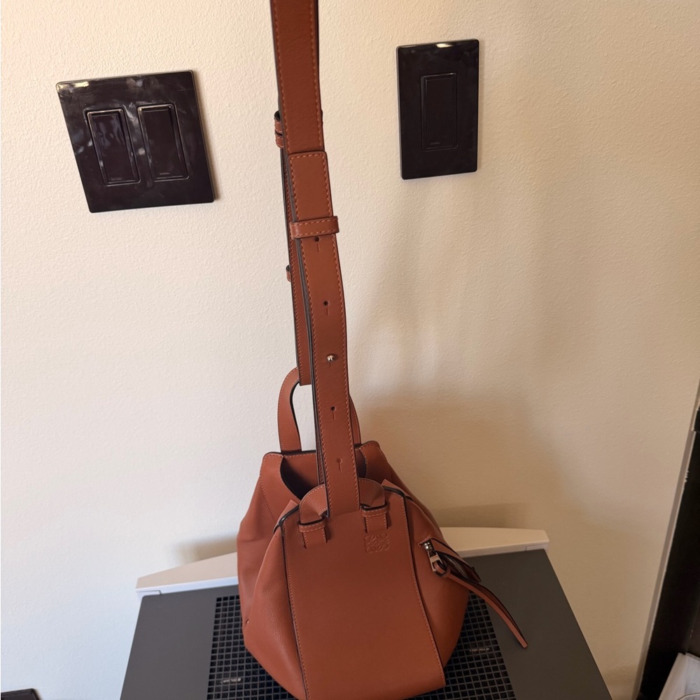 Loewe Hammock Bag - Picture 9 of 10